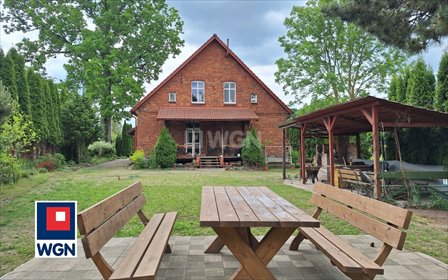 Urokliwy dom z potencjałem na agroturystykę, 270 m2 dom Wężówka, Wężówka