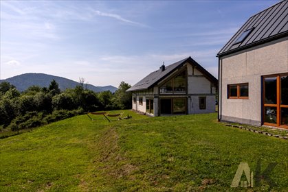 dom na sprzedaż 300m2 dom Skwirtne
