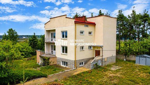 Przestronny dom 167,5 m² z garażem, idealny dla rodziny. dom Jeżowe