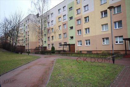 Przestronne 3 pokoje z balkonem i dwoma piwnicami mieszkanie Kielce, Uroczysko