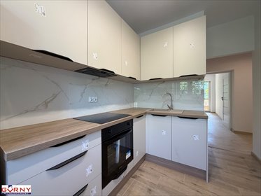 Przestronne 49 m² po remoncie z balkonem i garażem mieszkanie Piotrków Trybunalski