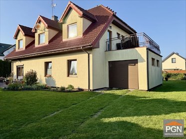 Dom 290 m² w Rewalu - blisko morza, garaż i potencjał adaptacji dom Rewal