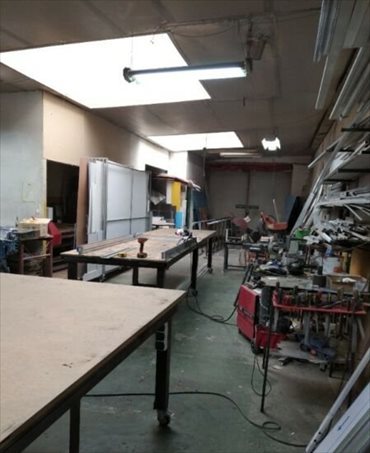 lokal użytkowy na sprzedaż 300m2 lokal użytkowy Przeźmierowo, okolice ul. Wiosny Ludów