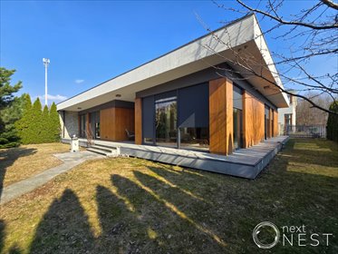 Nowoczesny dom dwulokalowy 300m2 z garażem, energooszczędny dom Konstancin-Jeziorna, Kazimierza Pułaskiego