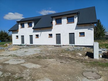Dom szeregowy 53 m2 z ogródkiem i miejscami parkingowymi dom Żywiec