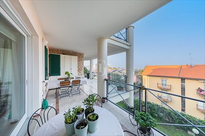 Luksusowe mieszkanie z widokiem na jezioro w Desenzano mieszkanie Desenzano del Garda