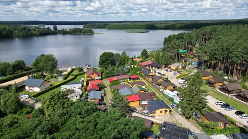 Zapraszam do działki 180 m² z domkiem holenderskim nad jeziorami działka Osiny