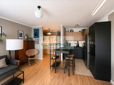 Przestronne 2-pokojowe z balkonem i komórką (49,7 m²) mieszkanie Brwinów