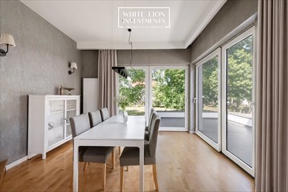 Zapraszam do obejrzenia domu 240 m² w Sulejówku z 4 sypialniami dom Sulejówek, Sulejówek, Kołłątaja