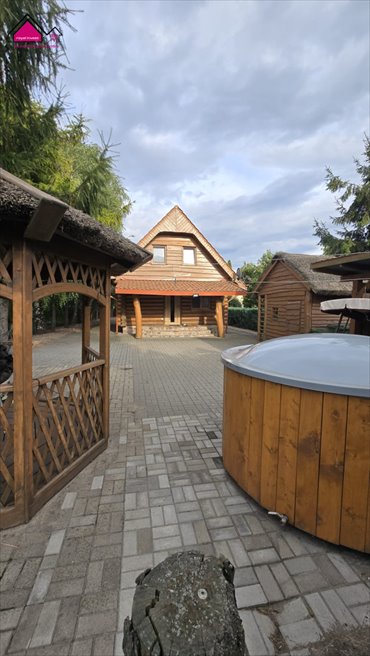 Na sprzedaż dom z bali 180 m² nad Jeziorem Gopło w Łuszczewie dom Łuszczewo
