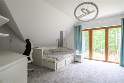 Przestronny dom 240 m2 z ogrodem, garażem i świetną komunikacją dom Żanęcin, Rajska
