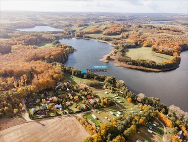 Urokliwy domek nad jeziorem z tarasem i ogrodem dom Pobłocie