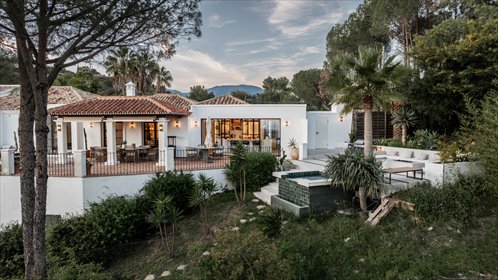 Zapraszam do obejrzenia luksusowej willi 255 m² z basenem i panoramicznymi widokami dom El Madroñal, El Madroñal