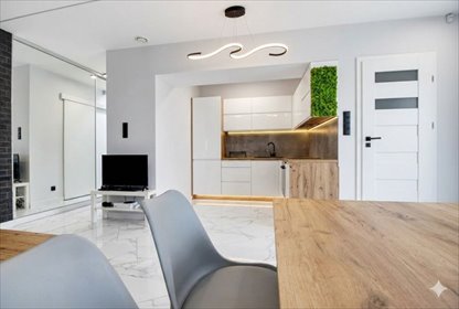 Na wynajem przestronne mieszkanie 47 m² z antresolą i 2 miejscami parkingowymi mieszkanie Zabrze, Bytomska