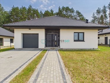 Nowoczesny dom z garażem, ogród i las, gotowy do zamieszkania dom Oliszki