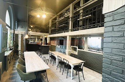 Lokal gastronomiczny na Rynku z ogródkiem i dużymi witrynami lokal użytkowy Opole, Rynek