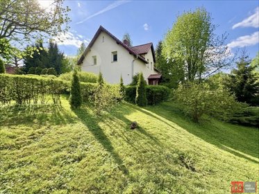 Przestronny dom z ogrodem, garażem i kominkiem dom Wojciechów