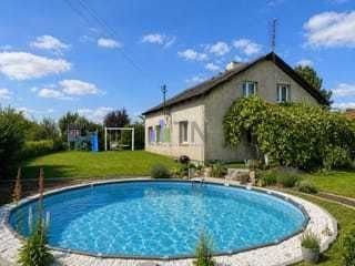 Urokliwy dom przedwojenny 150 m2 z kominkiem i strychem dom Kiełczów