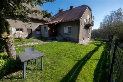 Dom z potencjałem na dużej działce z zabudowaniami dom Gierałtowiczki