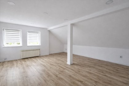 Żory, 4-pokojowe po remoncie z ogrodem i komórką mieszkanie Żory