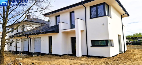 Nowoczesny bliźniak 140 m2 z garażem i dużą działką dom Zapole