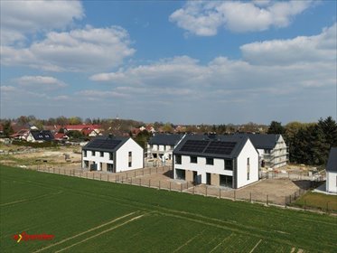 Nowoczesny dom 138 m² z garażem, tarasem i ekologią dom Łozina, Ogrodowa
