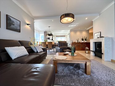 Przestronny dom z dużą działką i garażem w Wschowie dom Wschowa