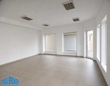 Lokal 60 m² z dużymi witrynami, świetna widoczność - polecam! lokal użytkowy Pruszcz Gdański, Kossaka