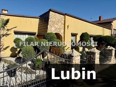 Do sprzedania przestronny dom z oranżerią i ogrodem w Lubinie dom Lubin