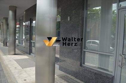 Sprzedam budynek komercyjny 2600 m² z parkingiem w Warszawie lokal użytkowy Warszawa, Włochy