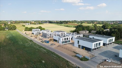 Dom bliźniak z garażem - nowoczesne rozwiązania i ogródek dom Marysin