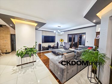 Przestronny dom 295 m² z garażem i tarasem w Kielcach dom Kielce