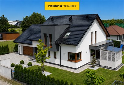 Sprzedam nowoczesny dom 258 m² z jacuzzi, garażem i energooszczędnością dom Mokra Lewa