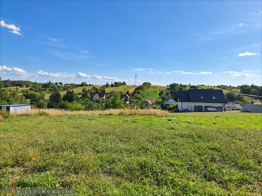 Działka budowlana 909 m² z widokiem w Owczarach - media w działce działka Owczary