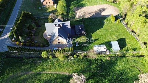 Nowoczesny dom 228 m² z 5 pokojami i kominkiem dom Zahoczewie