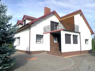 Do sprzedania dom z garażem, ogród i fotowoltaiką dom Kramsk