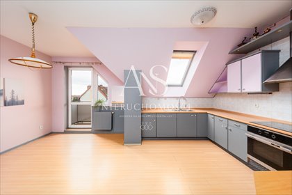 Dwupoziomowe 71 m² z balkonem, garażem i antresolą mieszkanie Szczecin, Słowacka