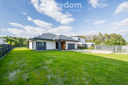 Nowoczesny dom 213 m2 z garażem i tarasem w Winchester Park dom Stara Wieś, Puszczyka