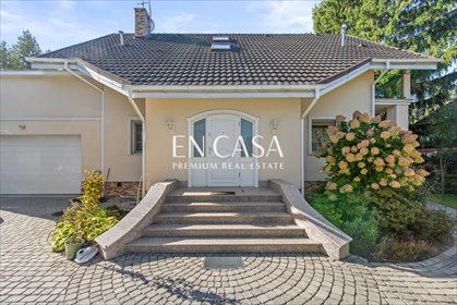 Przestronny dom 308 m² z tarasami i garażem w Dąbrowie dom Dąbrowa, Zielona