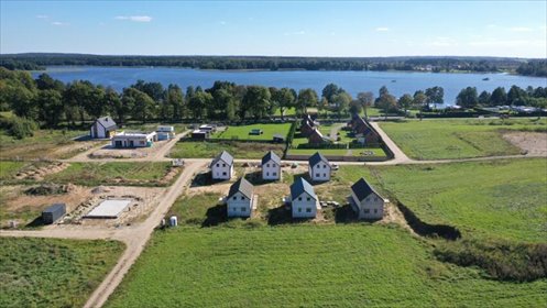 Urokliwy dom na Mazurach, 80 m2, surowy zamknięty dom Prażmowo