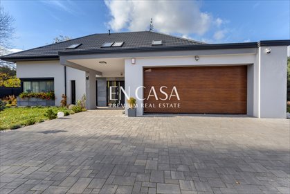 Nowoczesny dom 258 m² z ogrodem zimowym i garażem dom Ojrzanów, Szlachetna