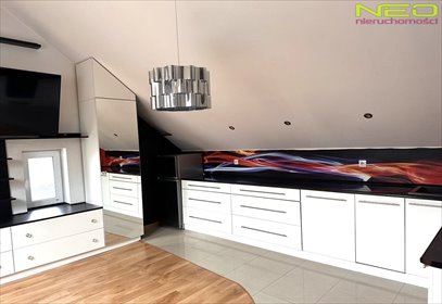 Przestronne 36,6 m² na poddaszu, umeblowane, z piwnicą mieszkanie Częstochowa, Północ