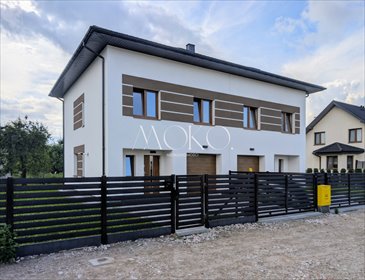 Przestronny bliźniak z poddaszem do adaptacji, 118 m² dom Tłuszcz, Wiejska