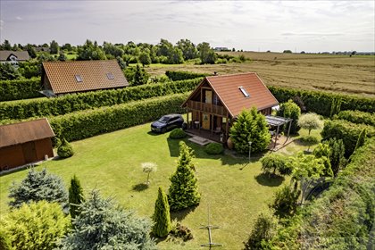 Urokliwy dom z gościnnym domek na 2000 m² działce dom Zastań