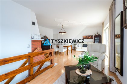 Przestronny dom z garażami i niezależnym mieszkaniem dom Małe Swornegacie