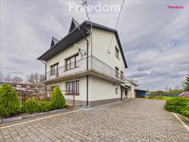 Polecam przestronny dom 265 m² z możliwością adaptacji w Zbożennej dom Zbożenna