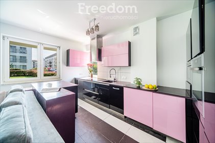 Do sprzedania przestronne 4-pokoje z ogródkiem 40m² w Ząbkach mieszkanie Ząbki, Skrajna