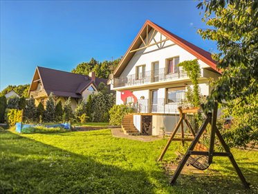 Komfortowy dom z garażem, 5 pokoi, piwnica, ogród dom Zławieś Wielka, Gajowa