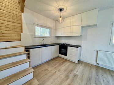 Urokliwy dom w lesie z szybkim światłowodem, 59 m² dom Moszczenica, Kalinowa