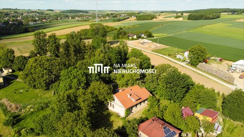 Urokliwy XIX-wieczny dworek z dużą działką i historycznym klimatem dom Żurawiczki